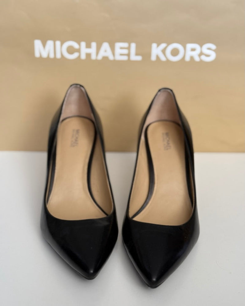 michael_kors_lodicky_kozene_podpatek