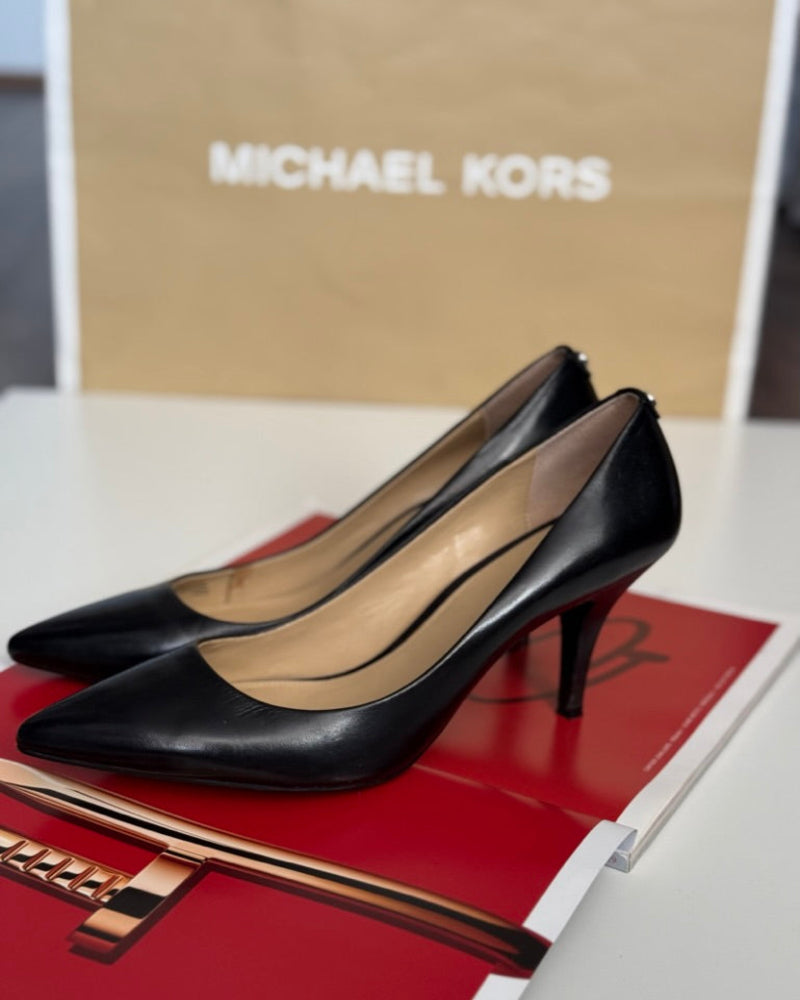 michael_kors_lodicky_kozene_podpatek