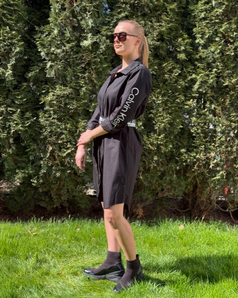 saty_calvin_klein_cerne_bile_kosilove_L