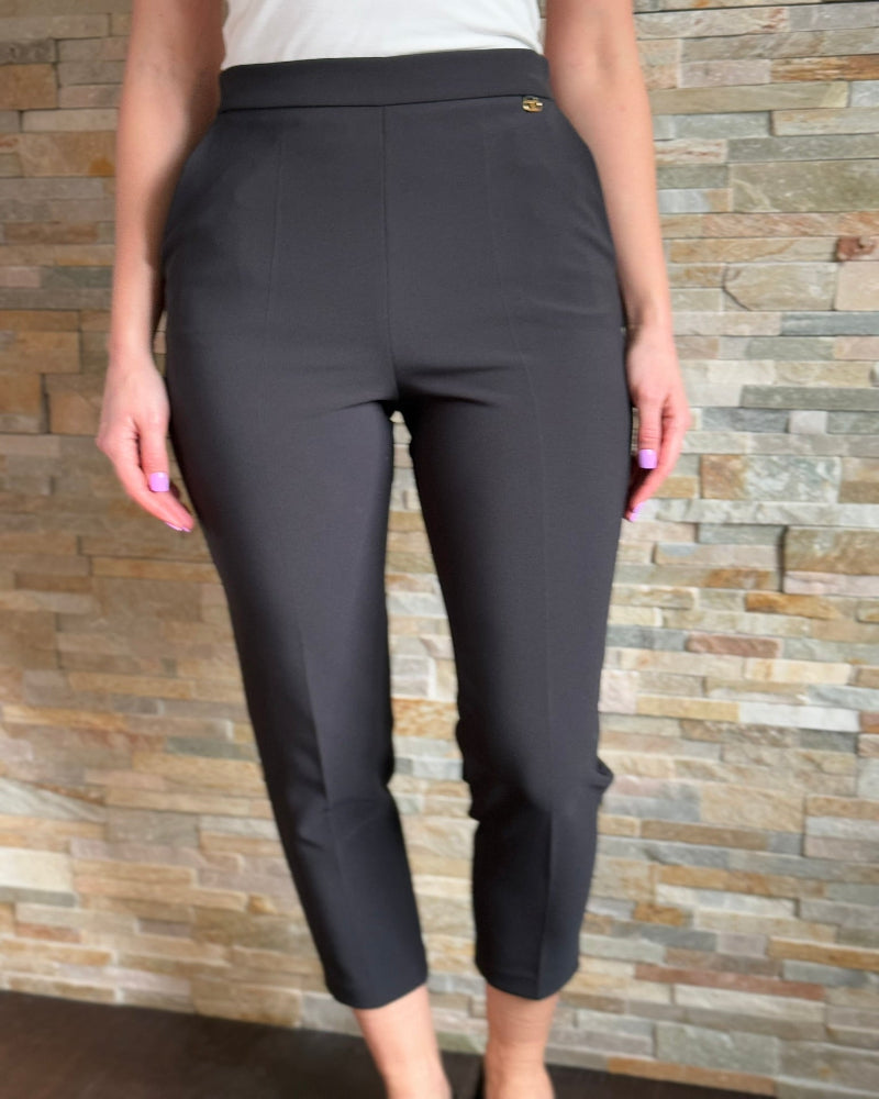 elisabetta_franchi_kalhoty_damske_cerne