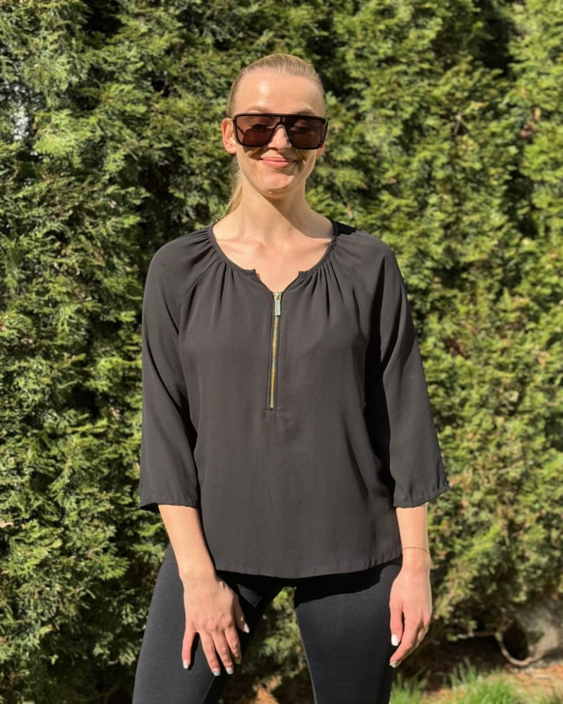 halenka_michael_kors_cerna_zlata_S