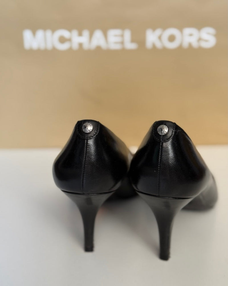 michael_kors_lodicky_kozene_podpatek