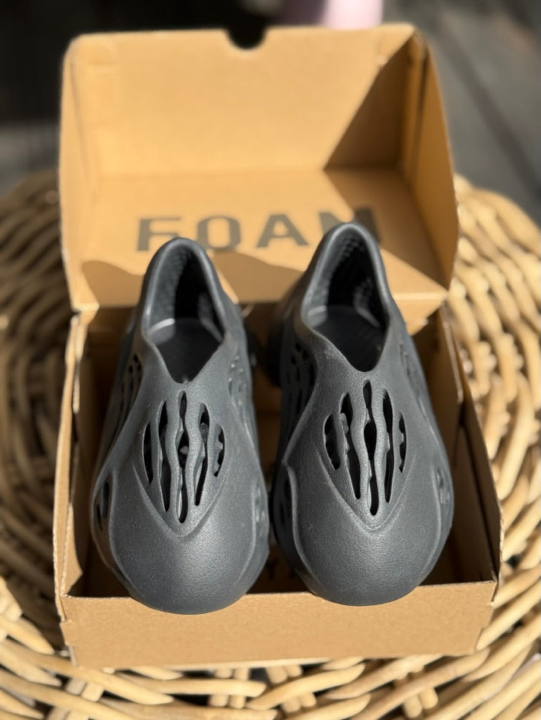 Tenisky dětské Yeeze FOAM onyx