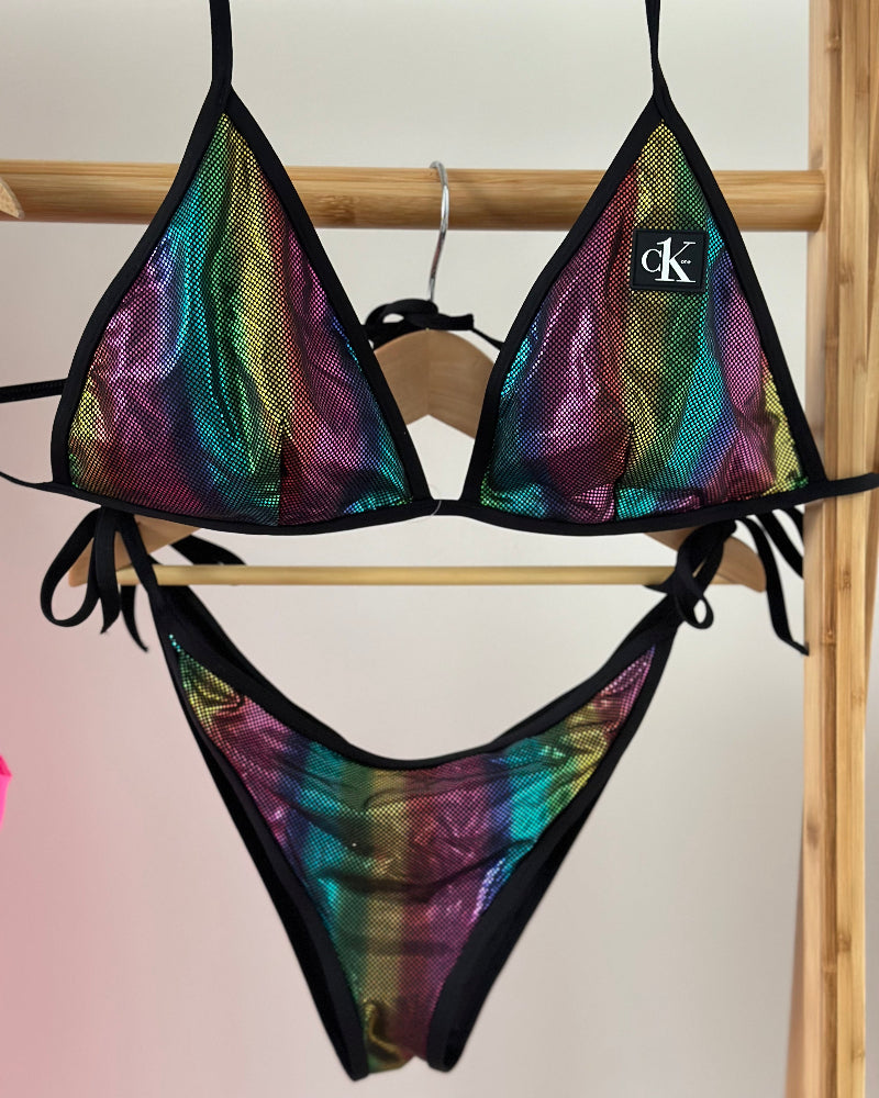 bikiny_calvin_klein_duhove