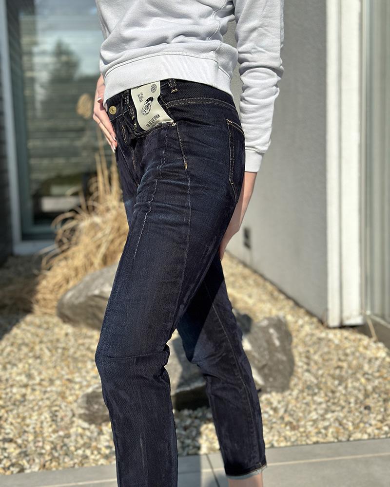 Džíny dámské Diesel D-Fayza BOYFRIEND tmavě modré