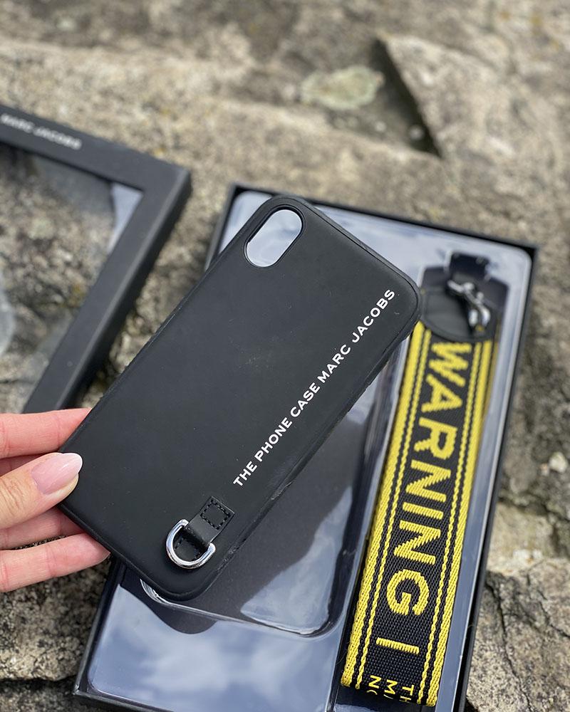 Obal na iPhone X Marc Jacobs s klíčenkou