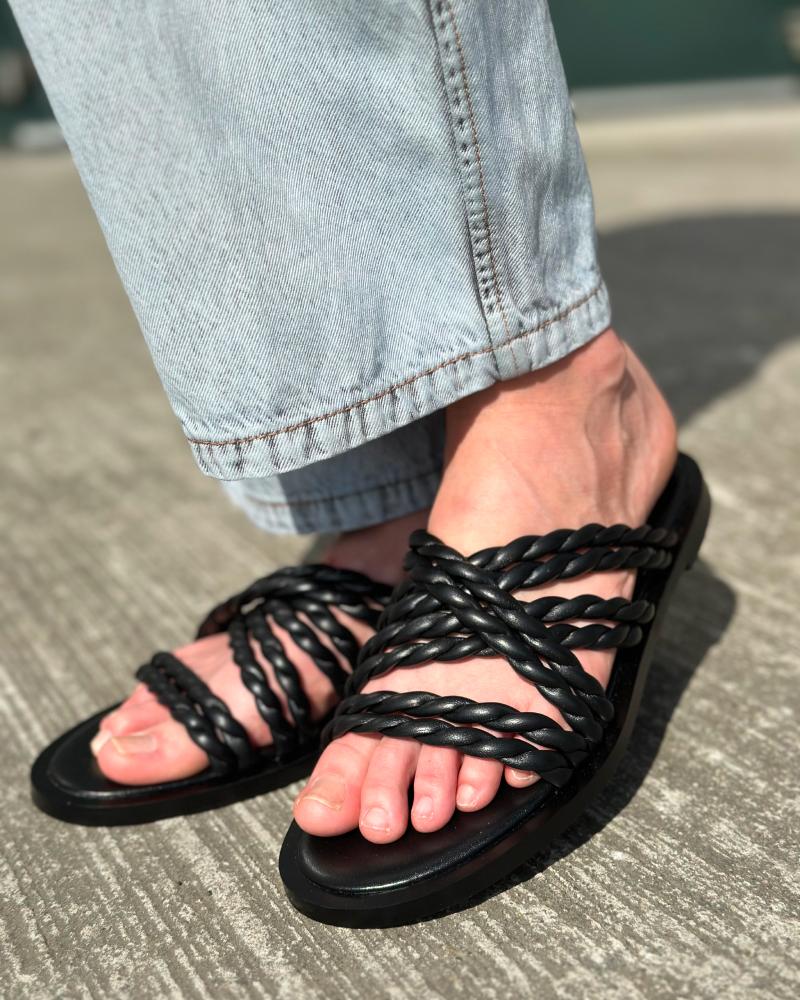 Pantofle dámské Massimo Dutti černé s ozdobnými pásky