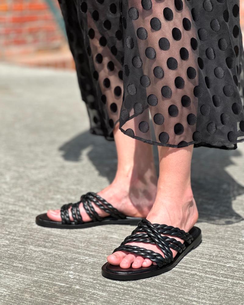 Pantofle dámské Massimo Dutti černé s ozdobnými pásky