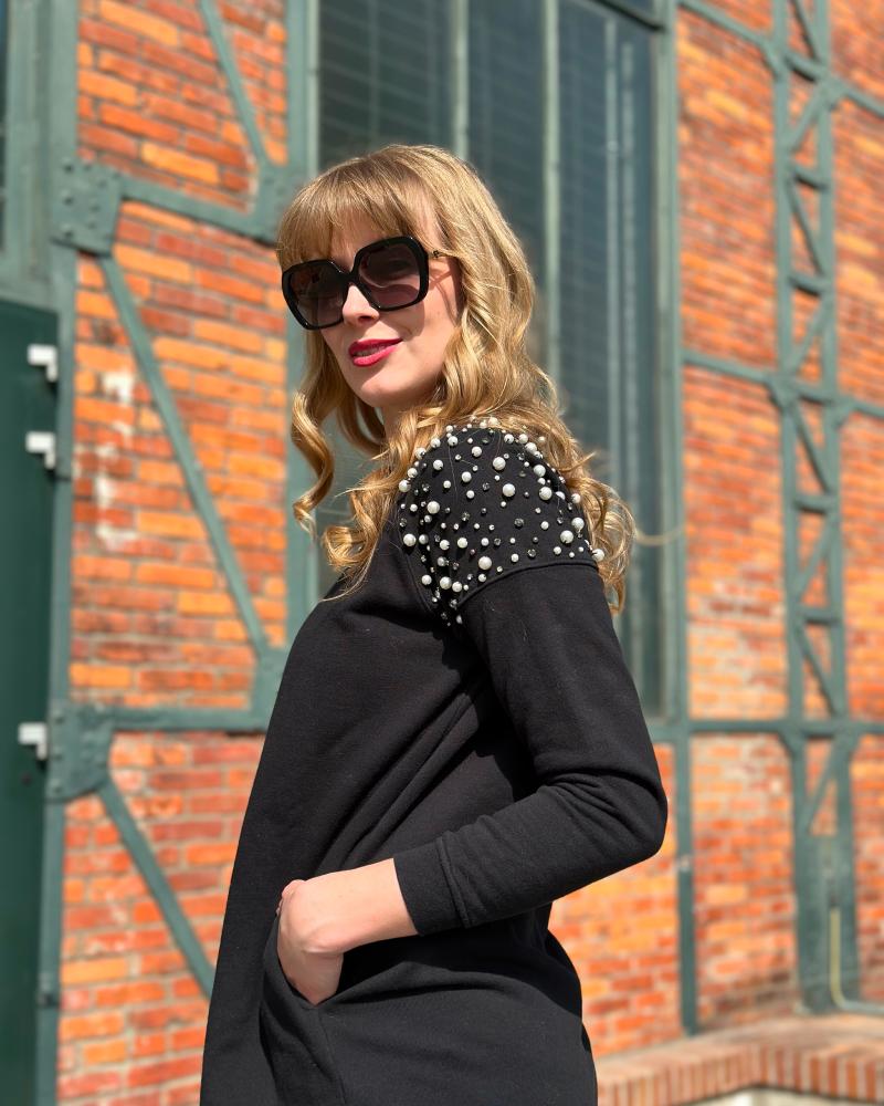 Women's sweatshirt Twinset black with pearls