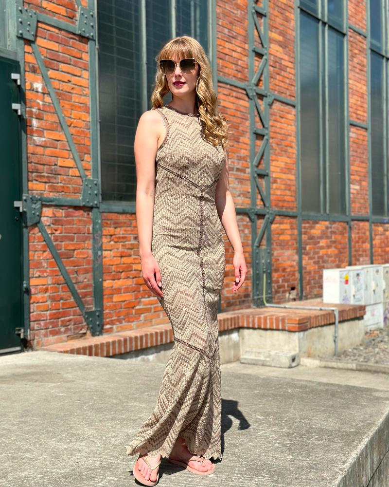 saty_damske_guess_dlouhe_S