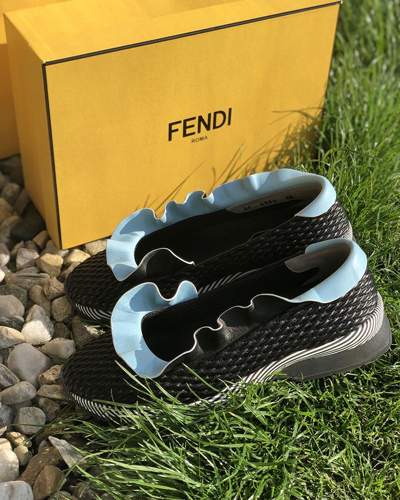 Fendi women's ballet flats black