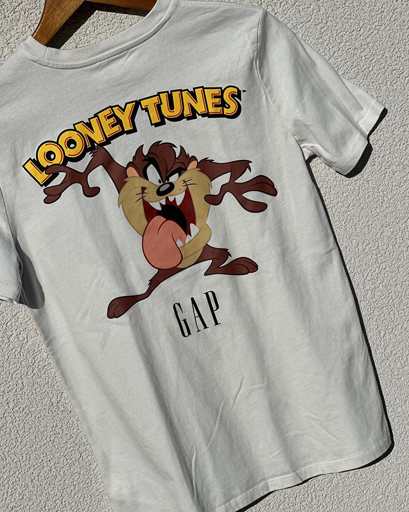Gap t-shirt with Looney tunes image