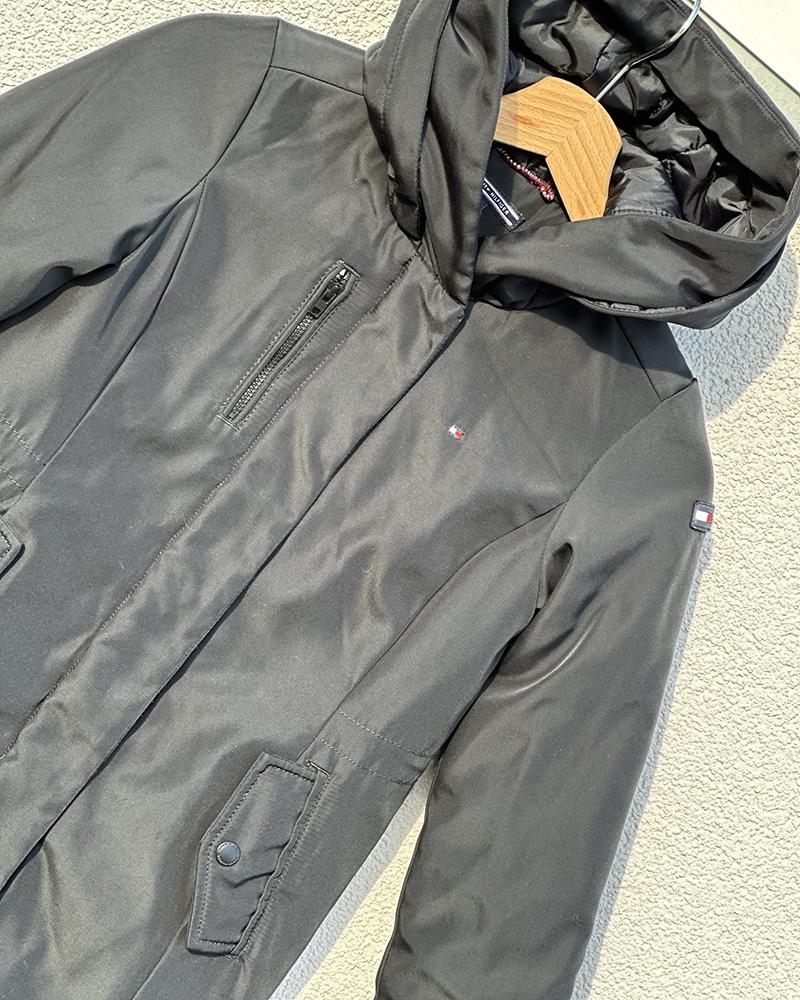 Bunda dětská Tommy Hilfiger modro-černá s kapucí