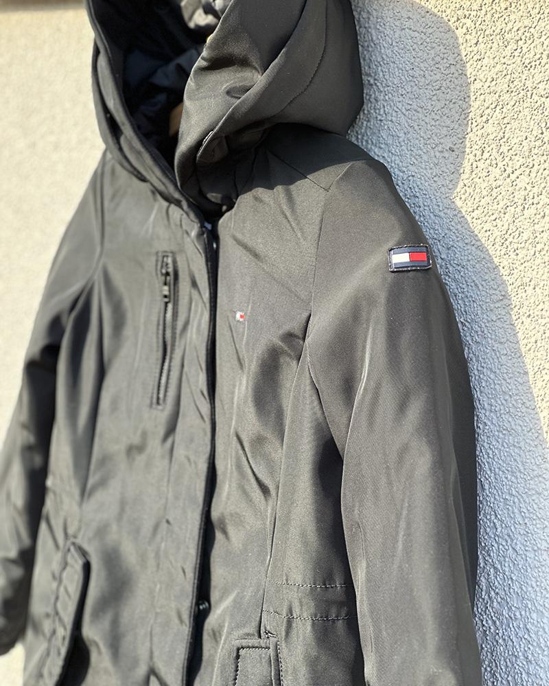 Bunda dětská Tommy Hilfiger modro-černá s kapucí