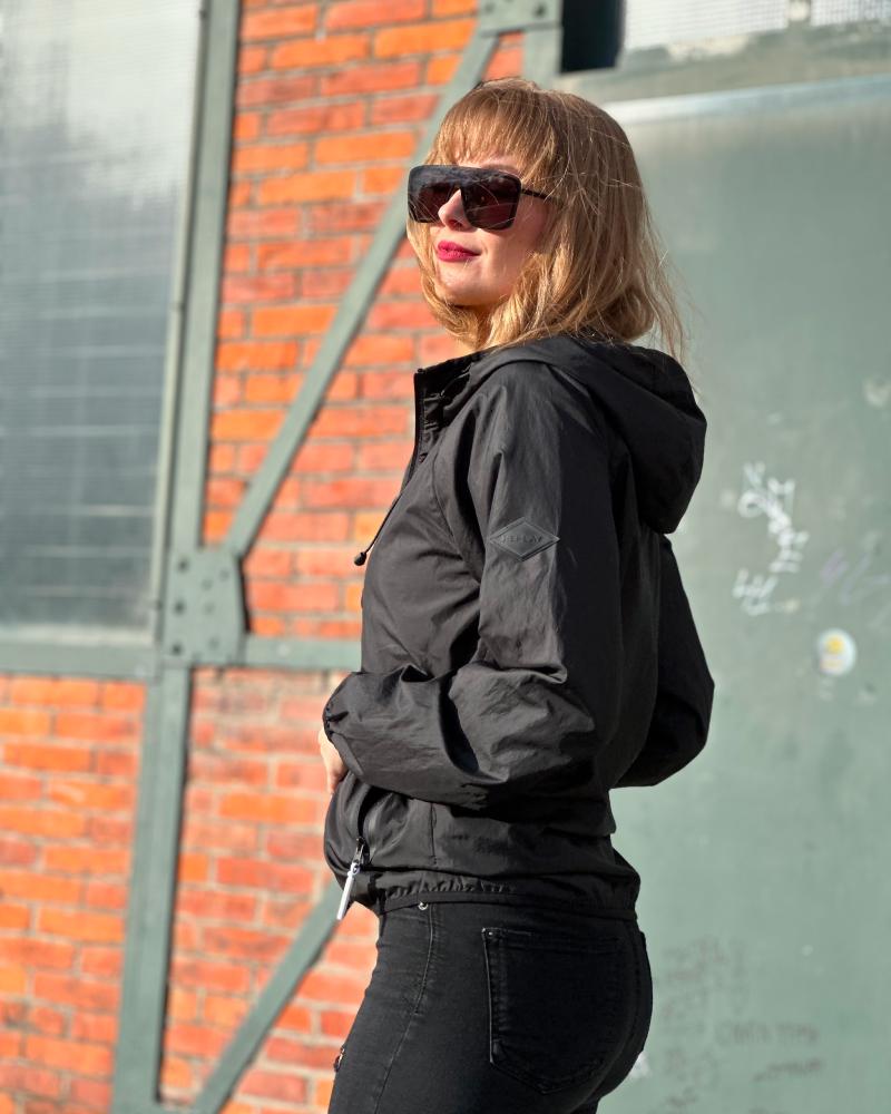 Bunda dámská Replay Chaqueta šusťáková černá
