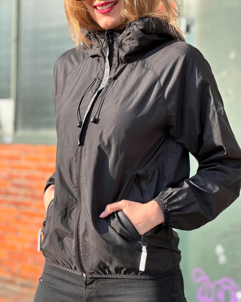 Bunda dámská Replay Chaqueta šusťáková černá