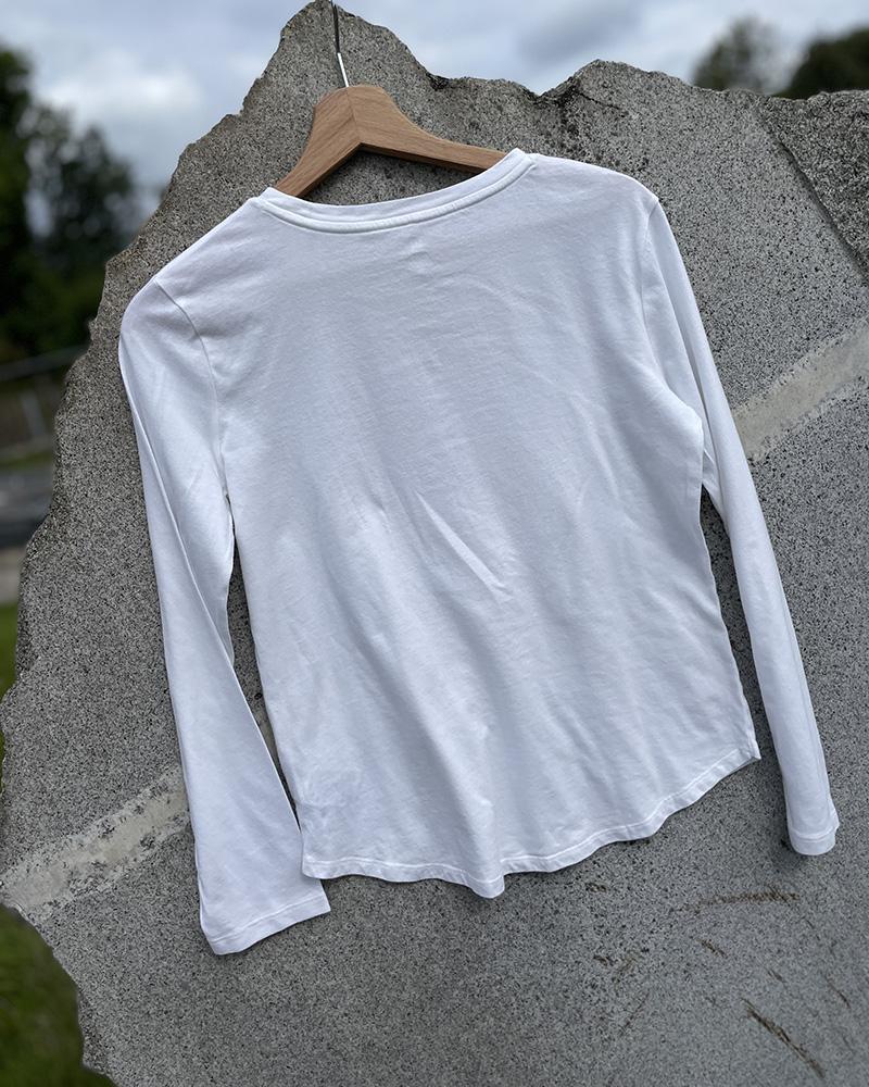Gap children's T-shirt with a colorful heart