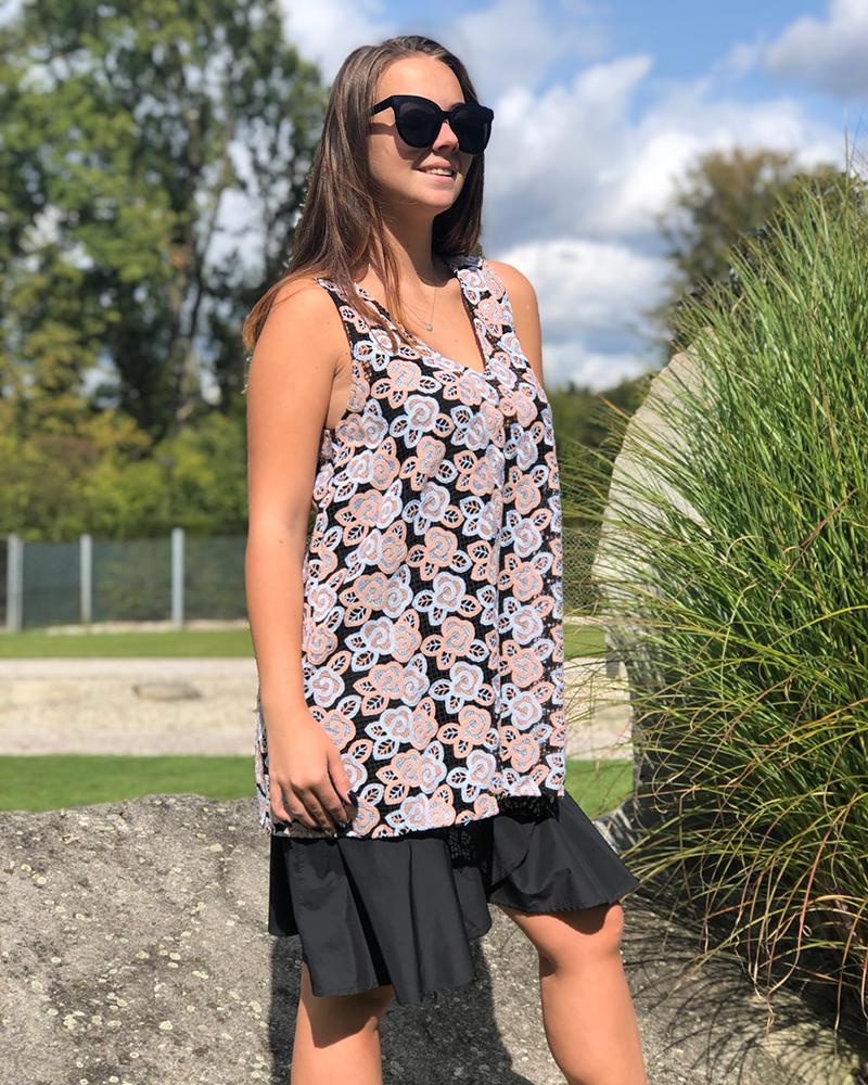 Women's Pinko dress with flower pattern