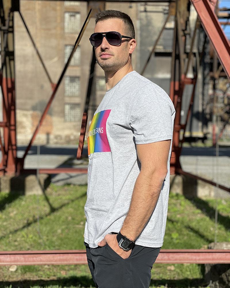 Triko pánské Calvin Klein s duhovým potiskem