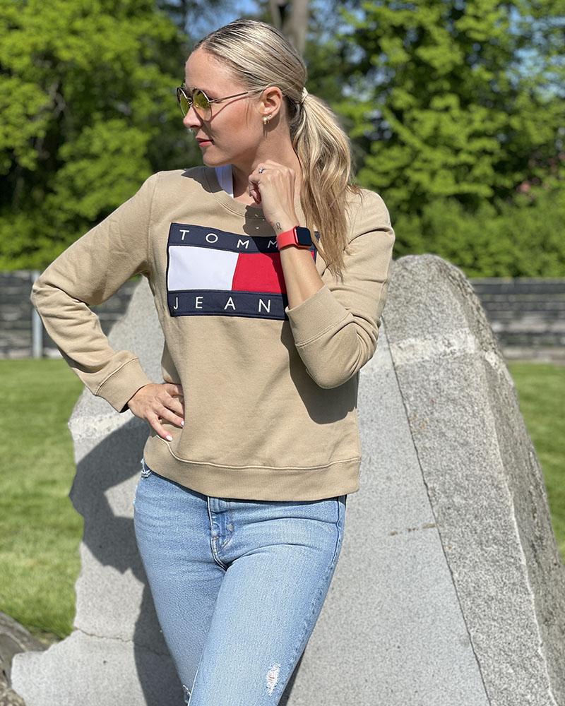 Tommy Hilfiger women's sweatshirt beige