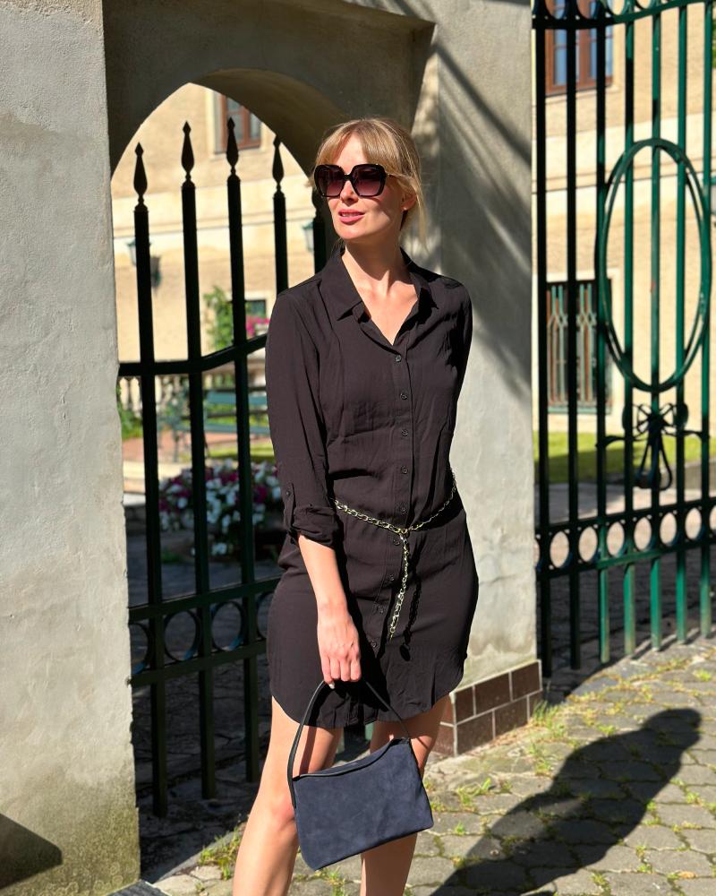 Women's dress Guess black with a decorative belt