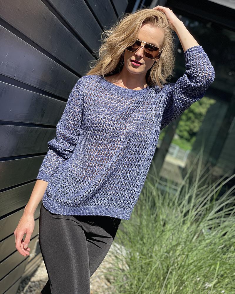 Women's blue Guess sweater with zipper