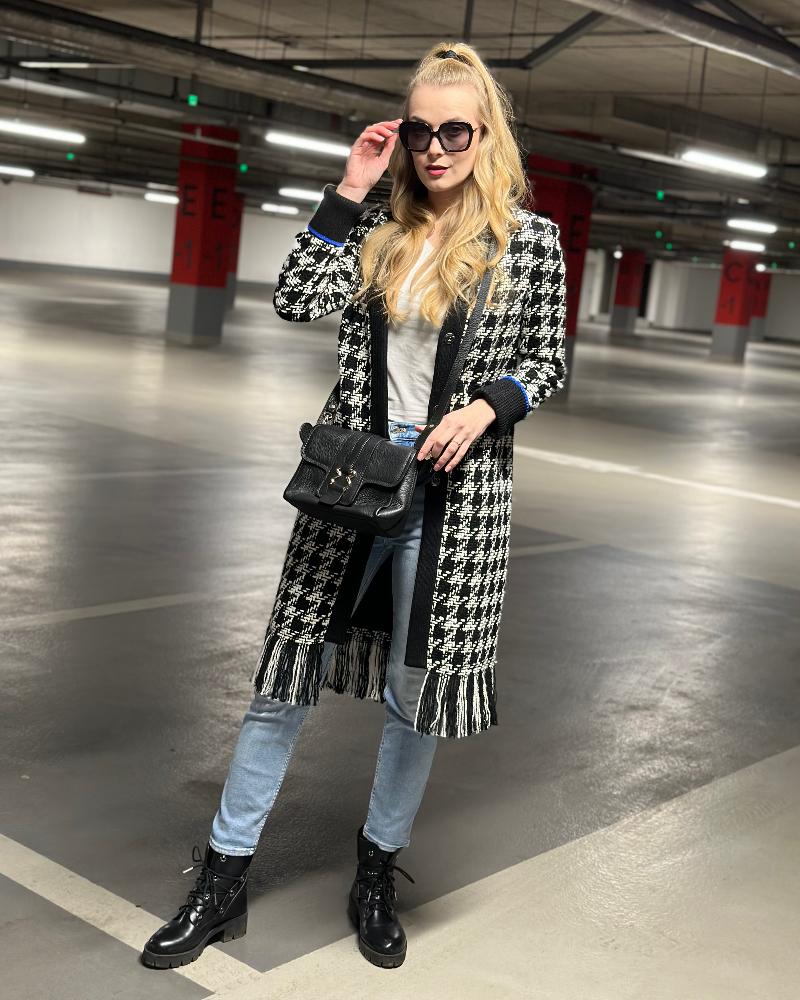 Pinko women's coat black and white