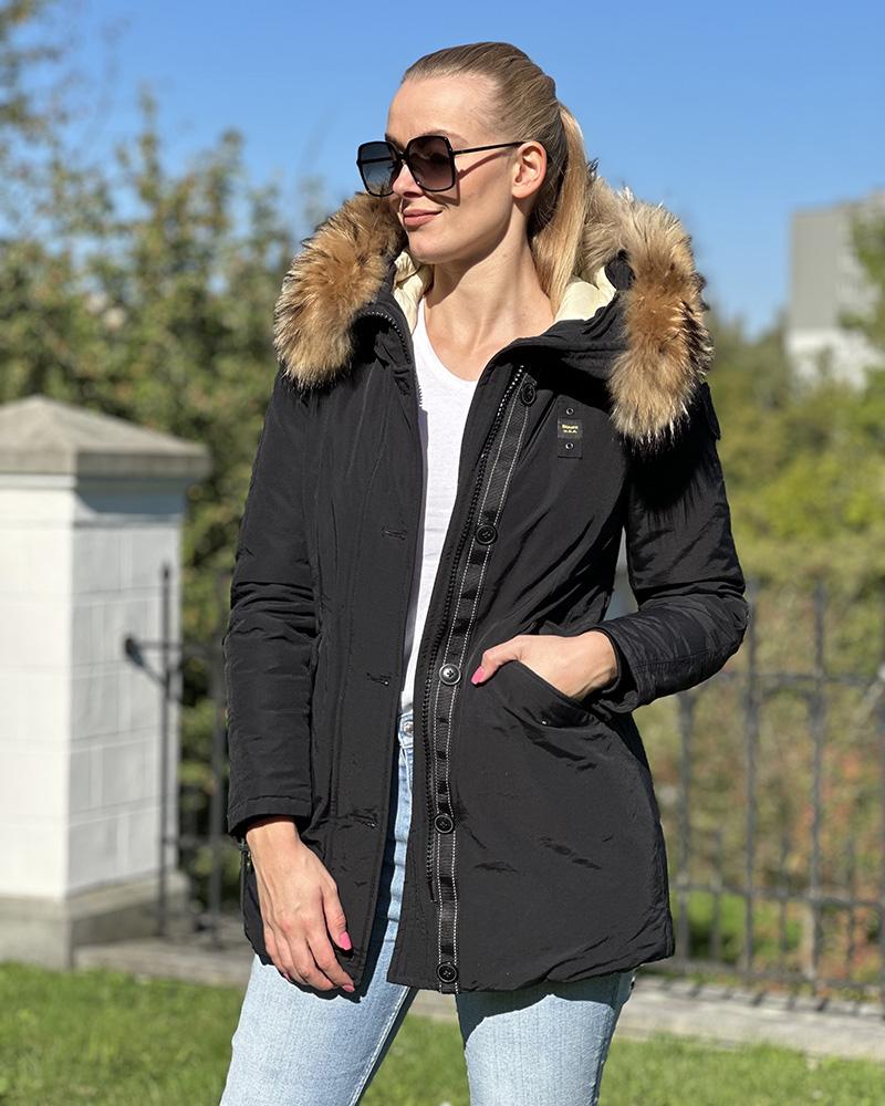 blauer_kabat_bunda_parka_cerna