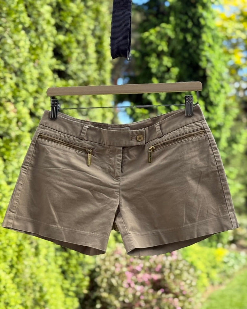kratasy_michael_kors_bezove_platene_M