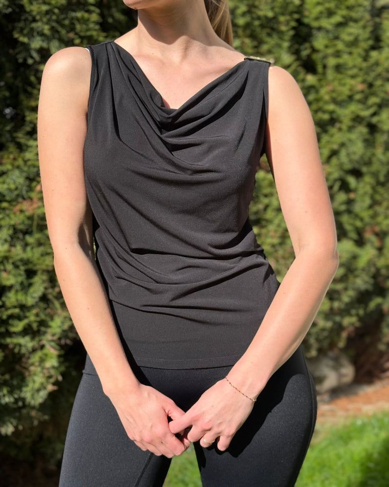 halenka_michael_kors_cerna_M 