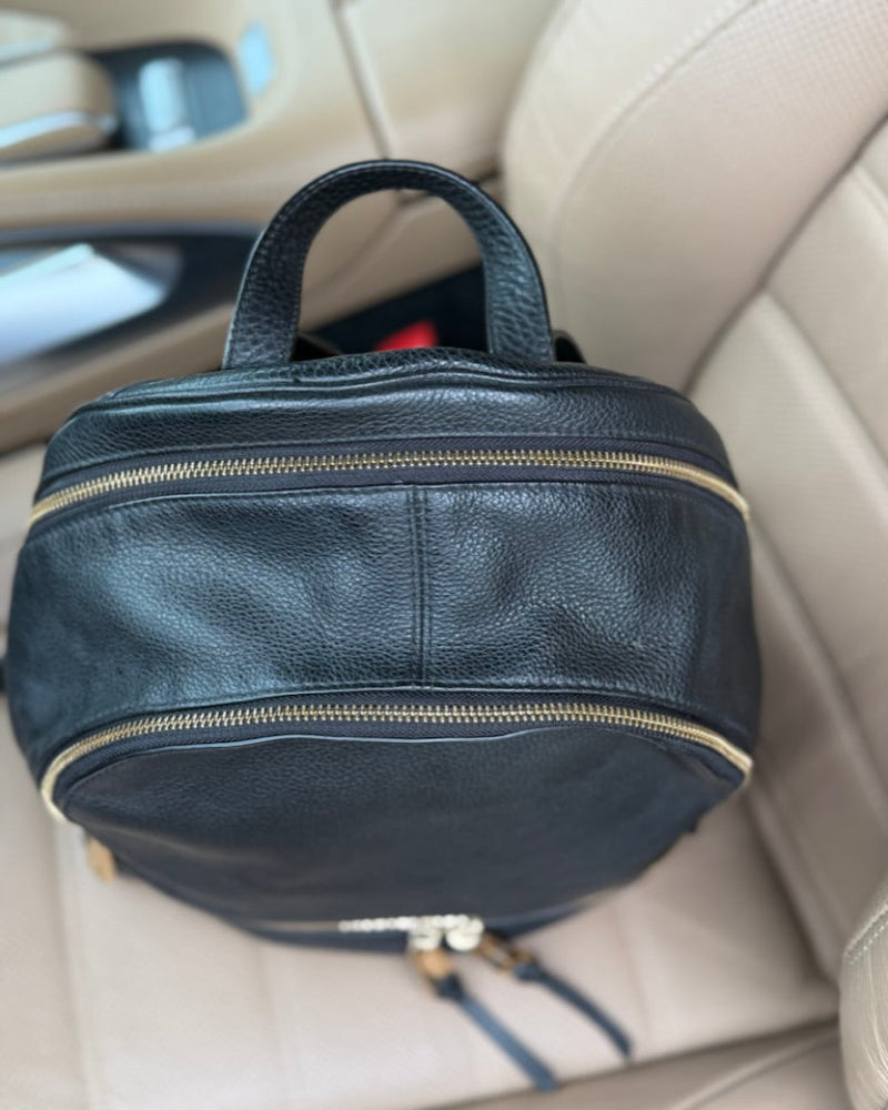 batoh_michael_kors_kozeny_cerny