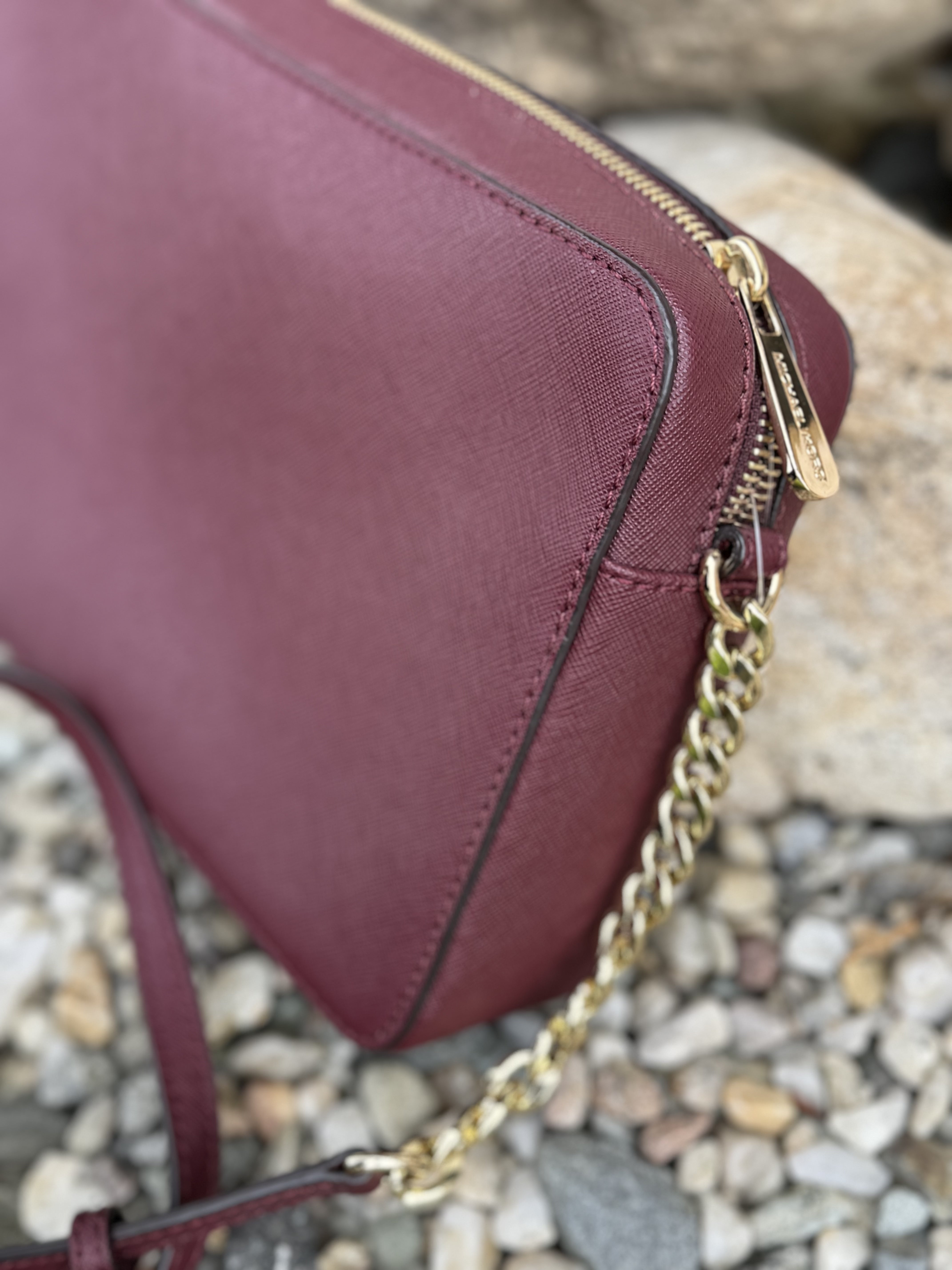 michael_kors_kabelka_jet_set_burgundy