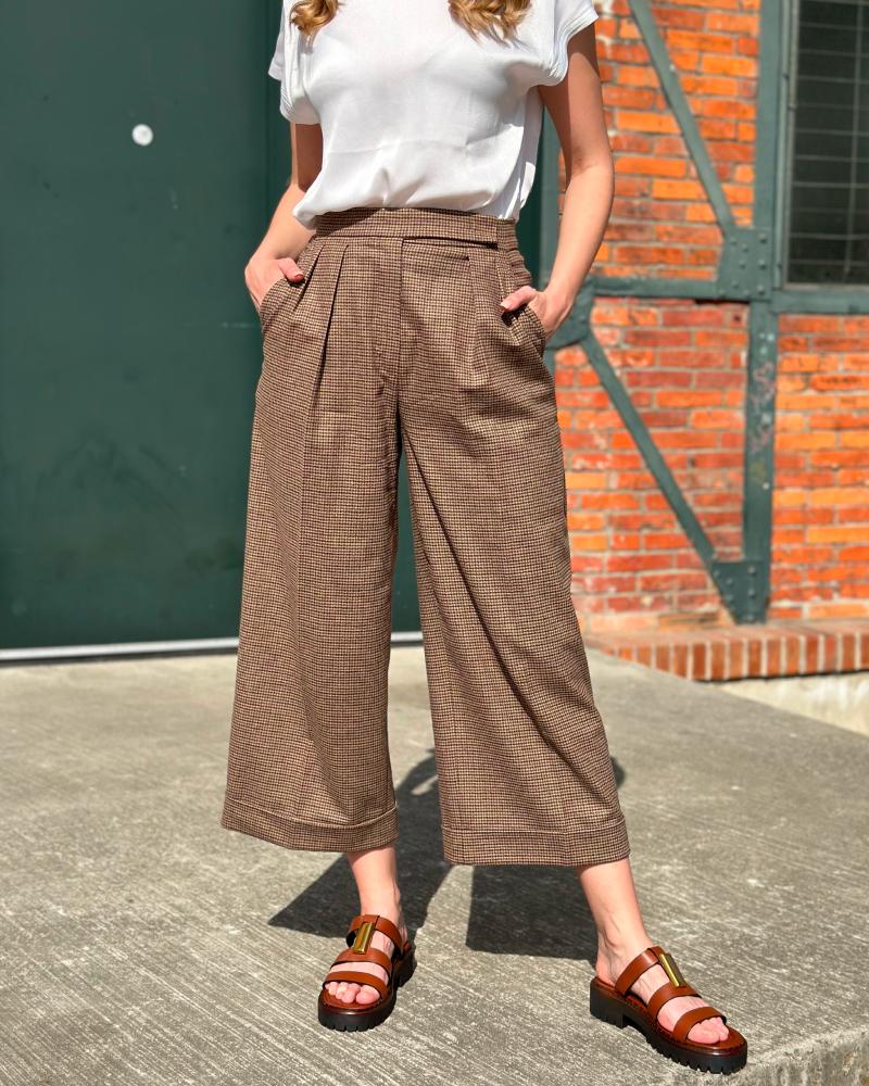 Women's trousers Max Mara brown