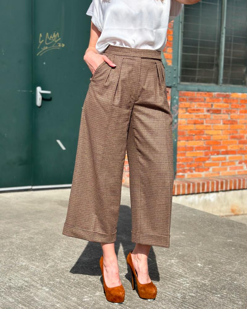 Women's trousers Max Mara brown