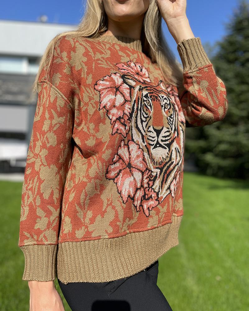 Women's sweater Twinset with a tiger