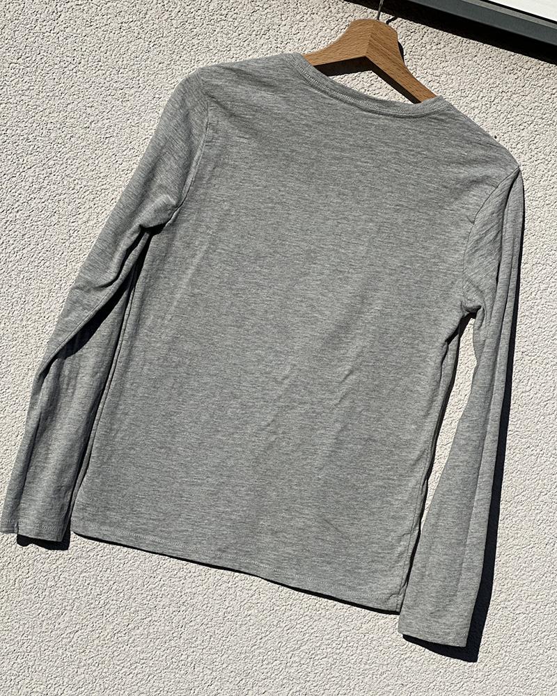 T-shirt for children Gap gray with long sleeves and skeleton