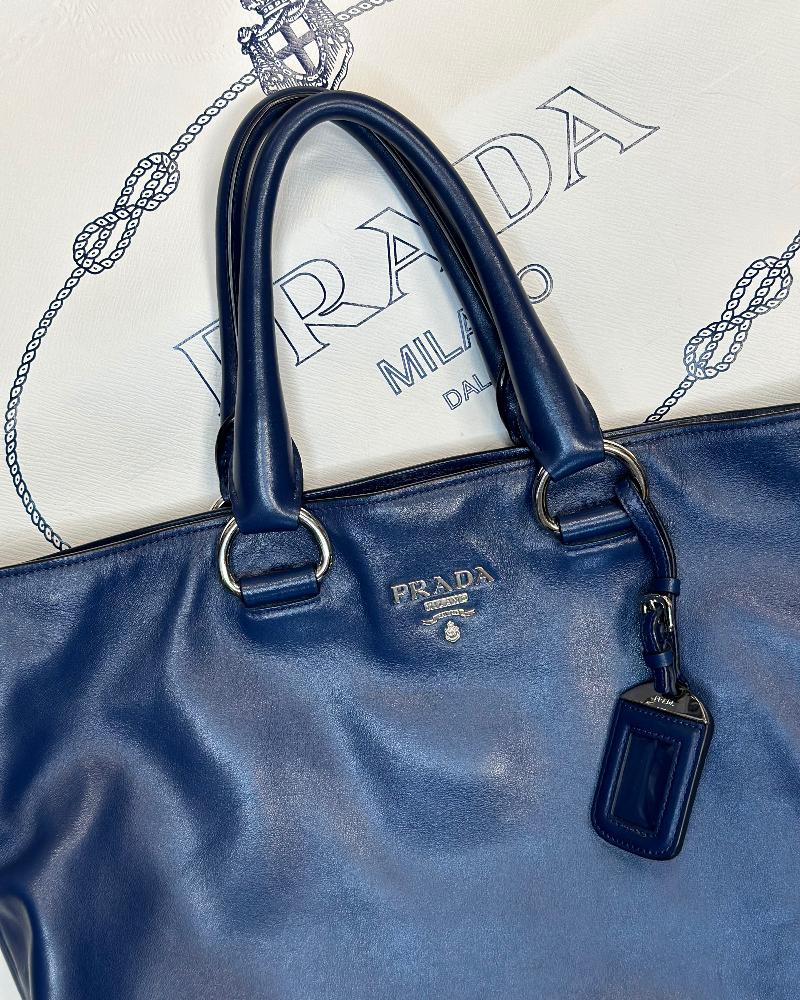 Kabelka dámská Prada SHOPPING BAG BLUETTE modrá