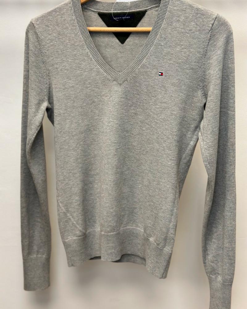 Gray Tommy Hilfiger women's sweater