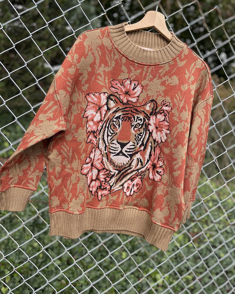 Women's sweater Twinset with a tiger